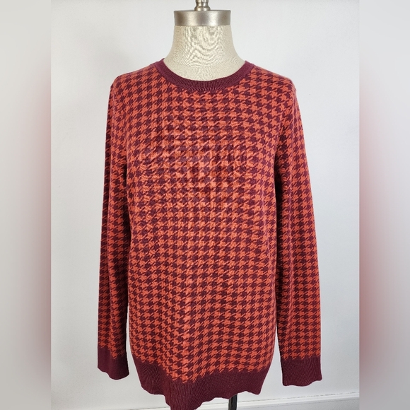 NWT Kim Rogers Women's Wine Houndstooth Crew Long Sleeve Pullover Sweater, sz MD - Picture 1 of 15